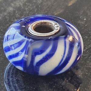 TROLLBEADS Arctic Stripe Bead No. TGLBE 10017